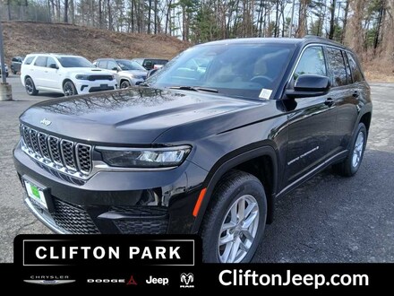 2025 Jeep Grand Cherokee LAREDO X 4X4 Sport Utility