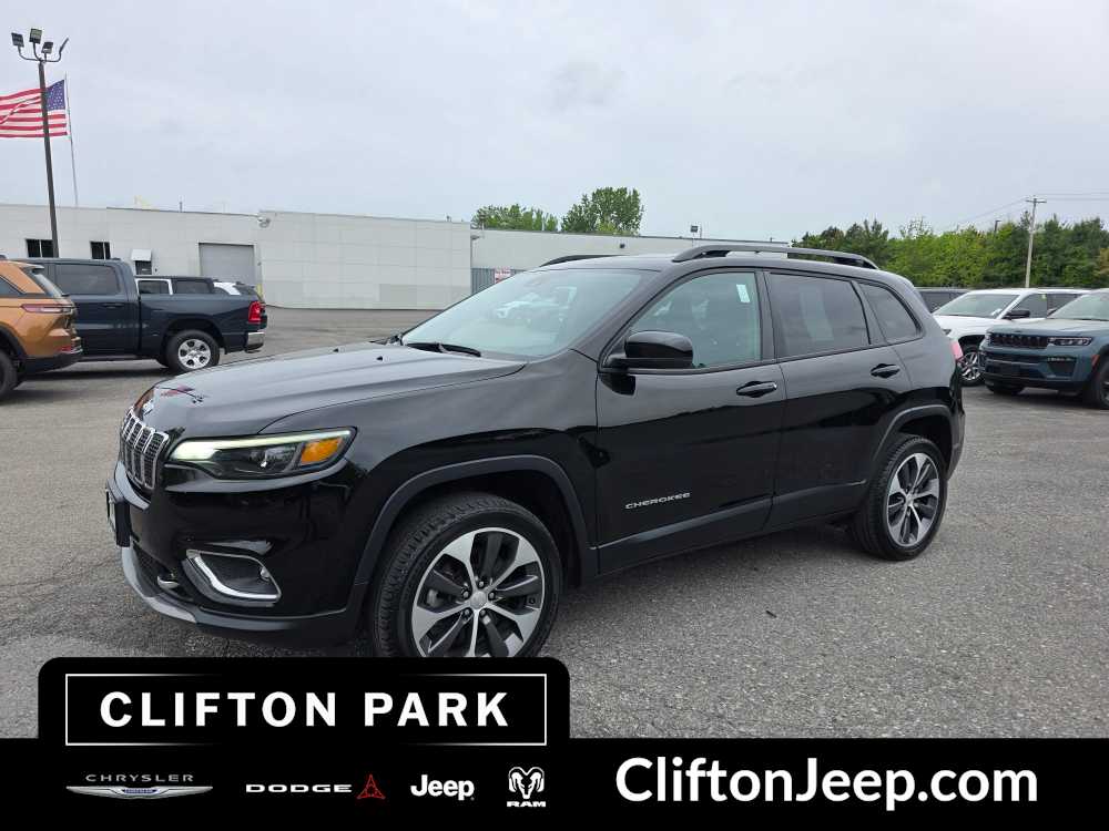 2022 Jeep Cherokee Limited 4X4's photo