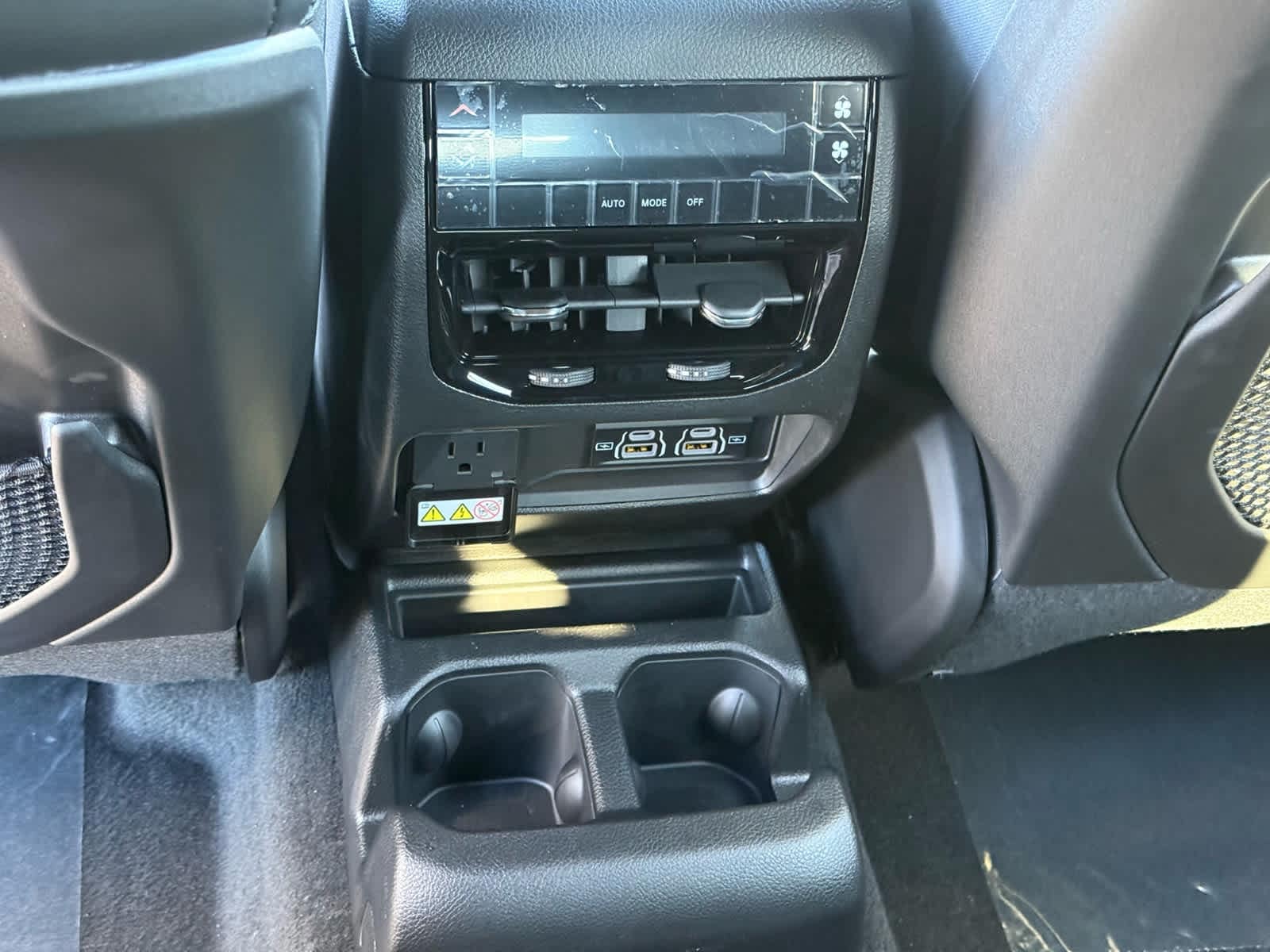 2025 Jeep Grand Cherokee L Altitude - Photo 17
