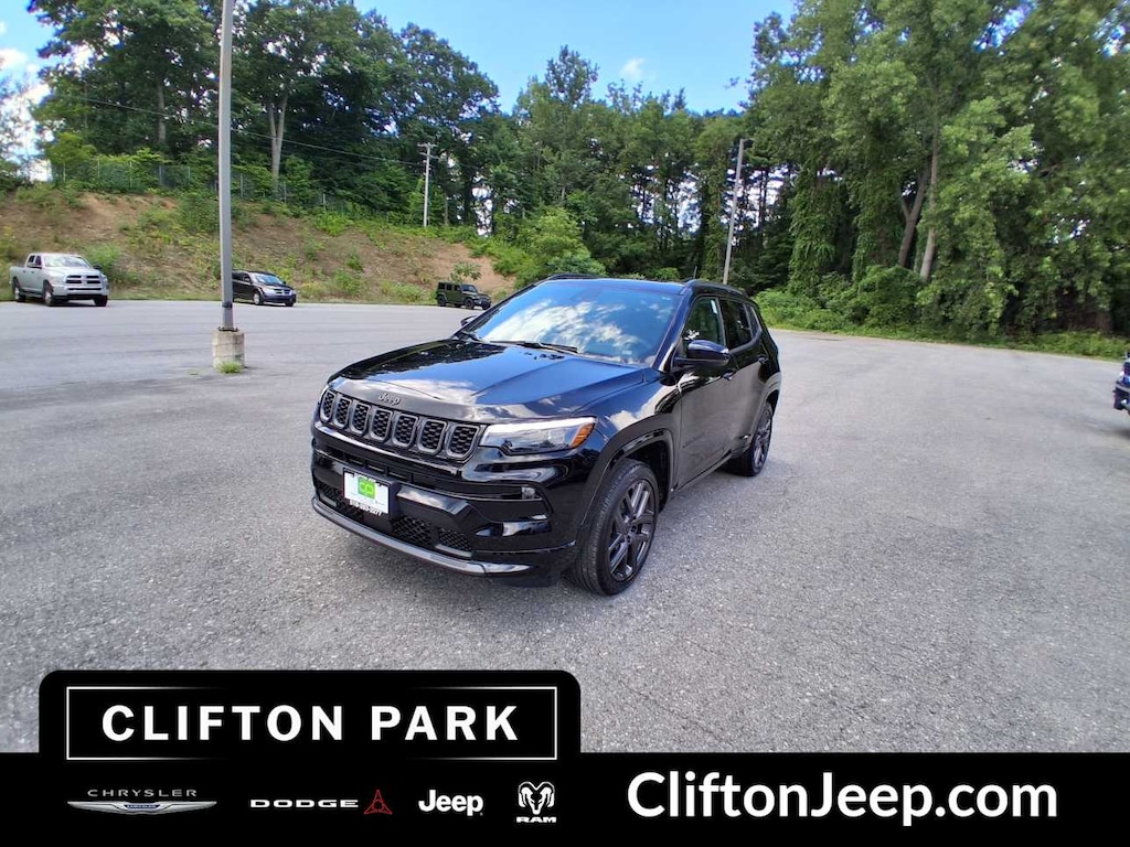 Used 2025 Jeep Compass Limited 4x4