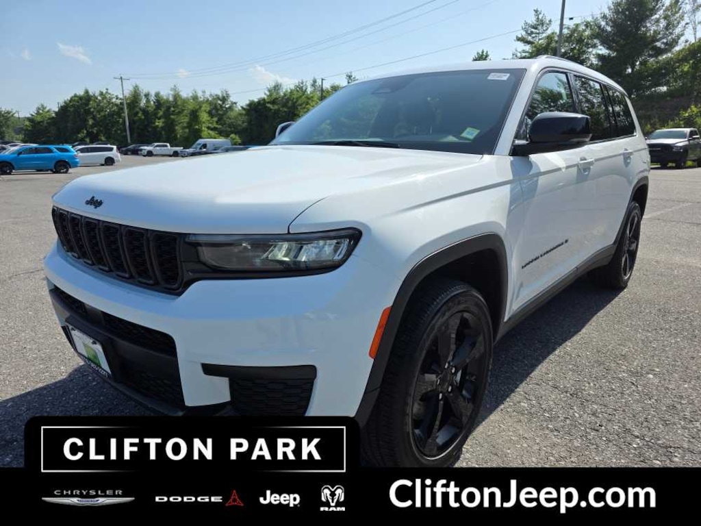 Used 2024 Jeep Grand Cherokee L Altitude X 4x4
