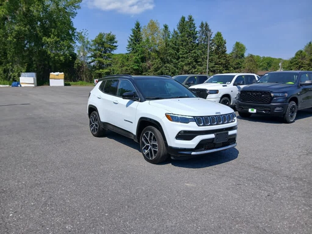 Certified 2025 Jeep Compass Limited 4x4