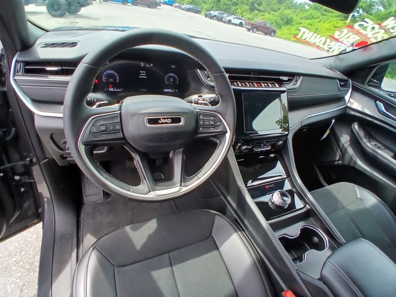 2025 Jeep Grand Cherokee L Altitude - Photo 11