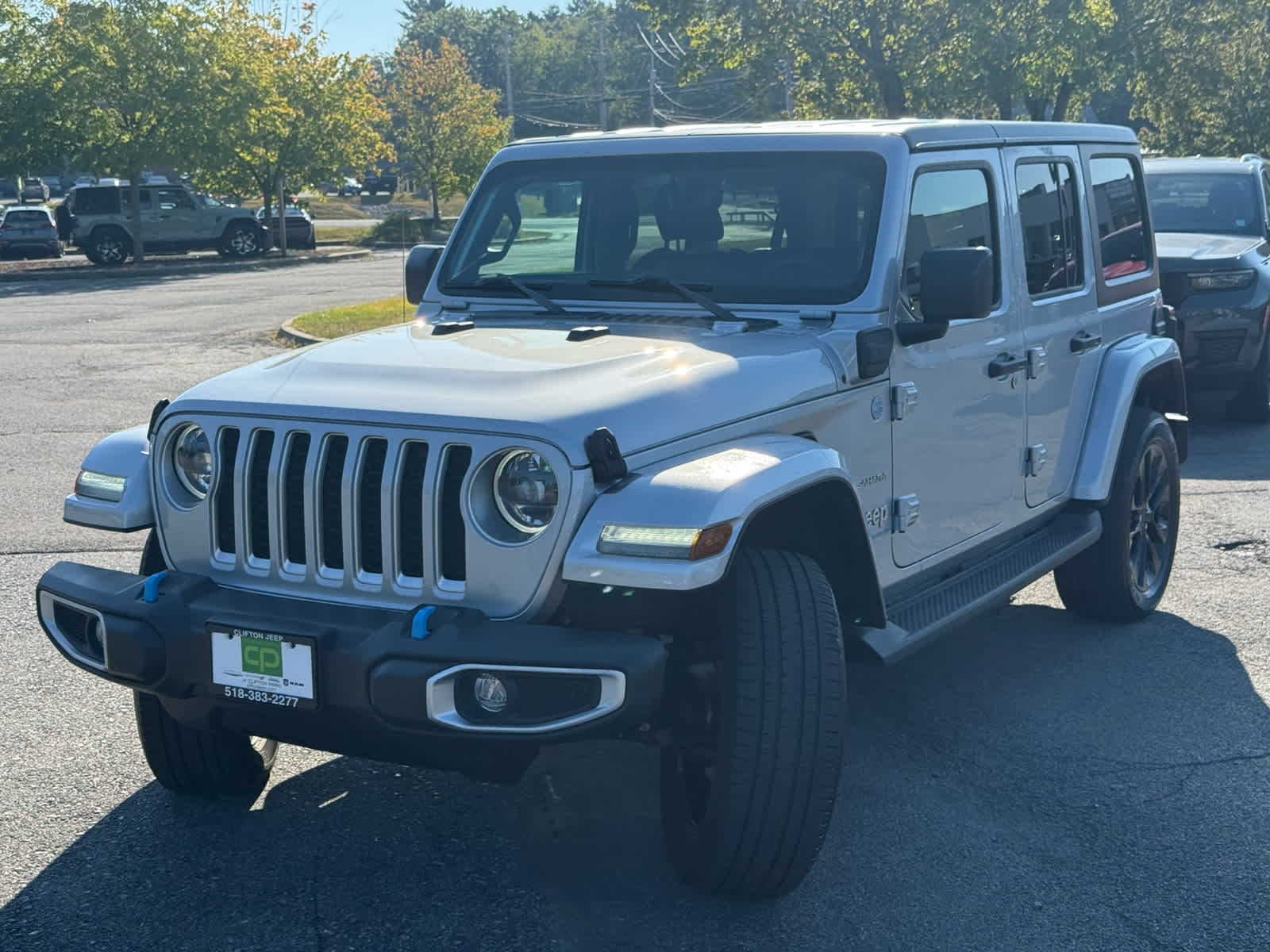 2023 Jeep Wrangler 4xe Sahara photo 3