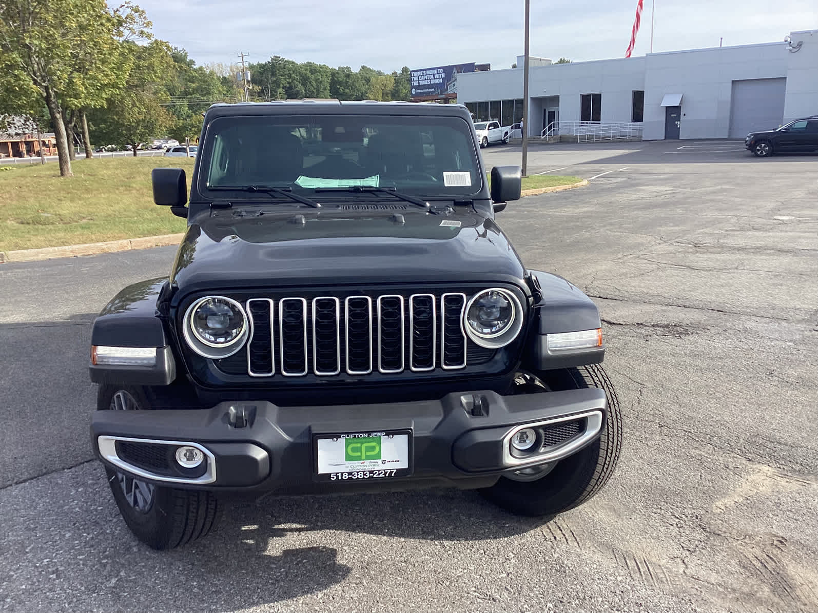 2025 Jeep Wrangler Sahara photo 2
