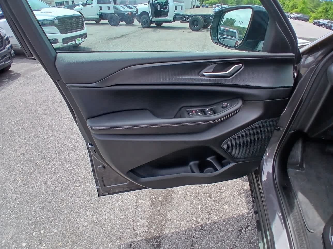 2025 Jeep Grand Cherokee L Altitude - Photo 9