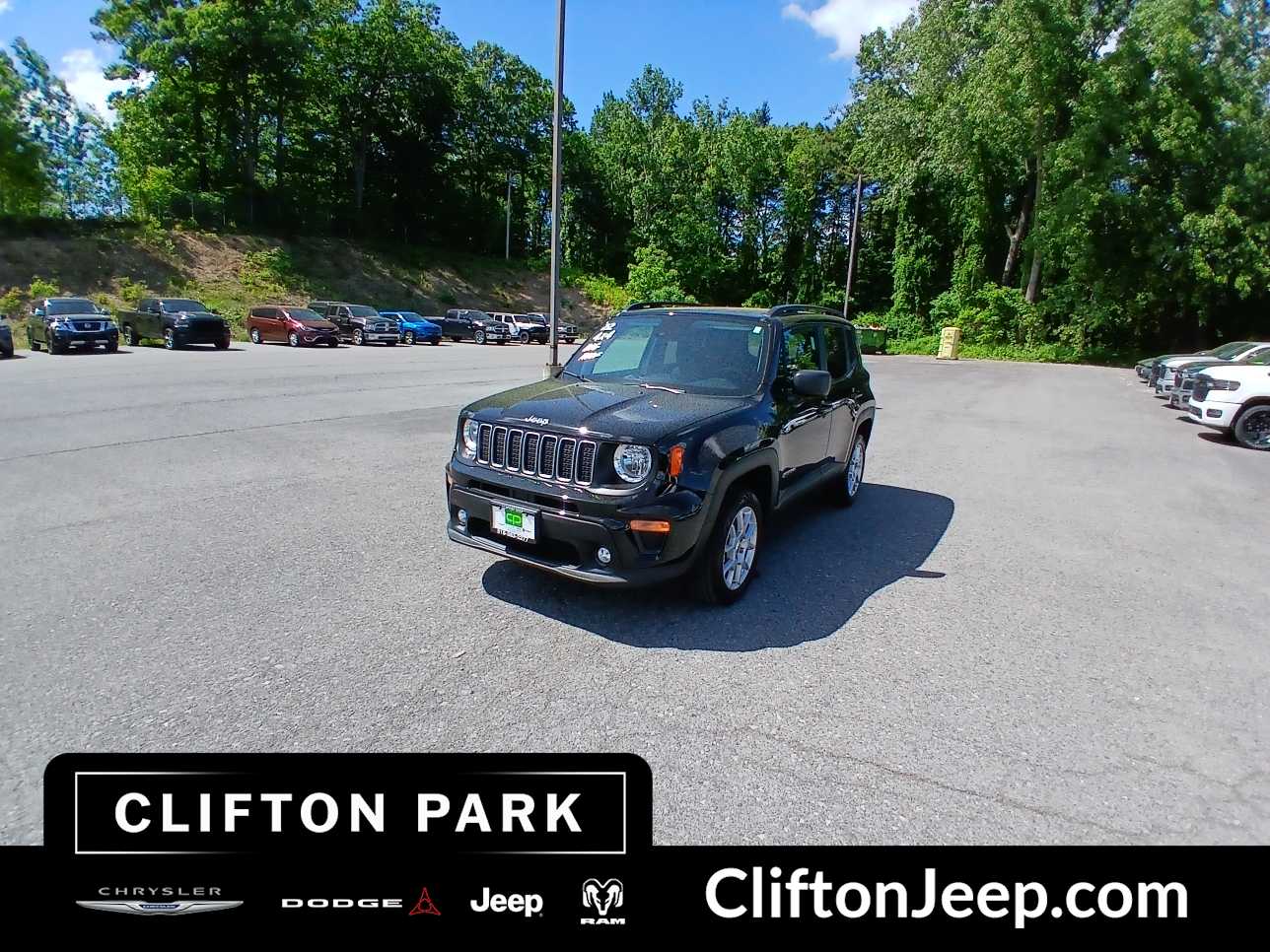 2022 Jeep Renegade Latitude 4x4's photo
