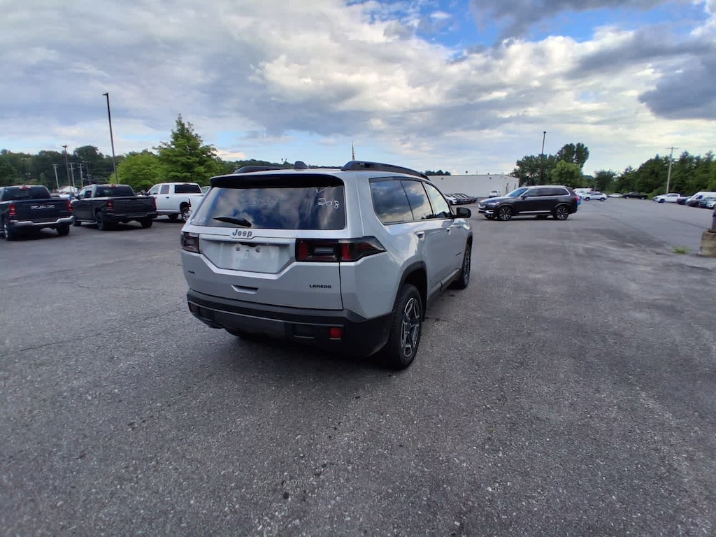New 2026 Jeep Cherokee LAREDO 4X4 Sport Utility