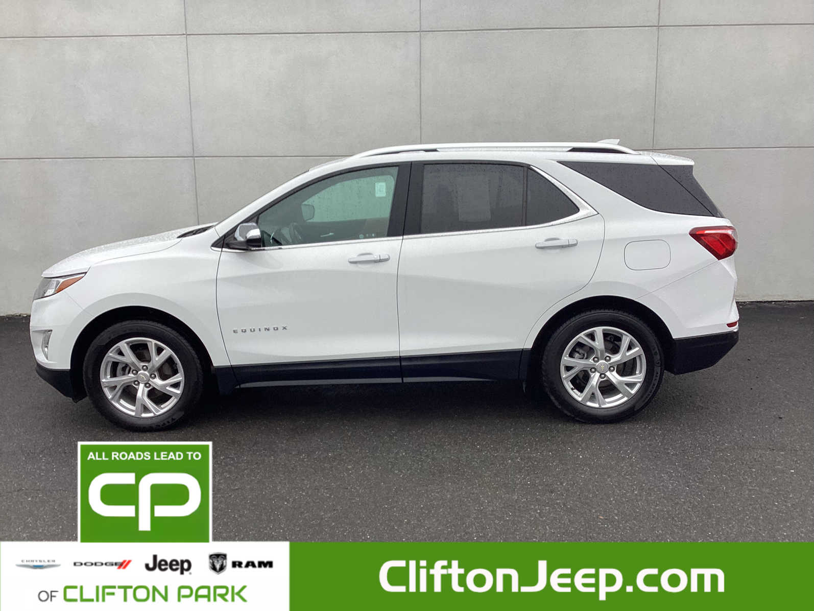 2020 Chevrolet Equinox Premier photo 3