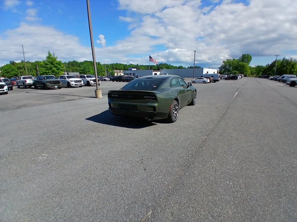 New 2026 Dodge Charger R/T PLUS 4-DOOR AWD Sedan