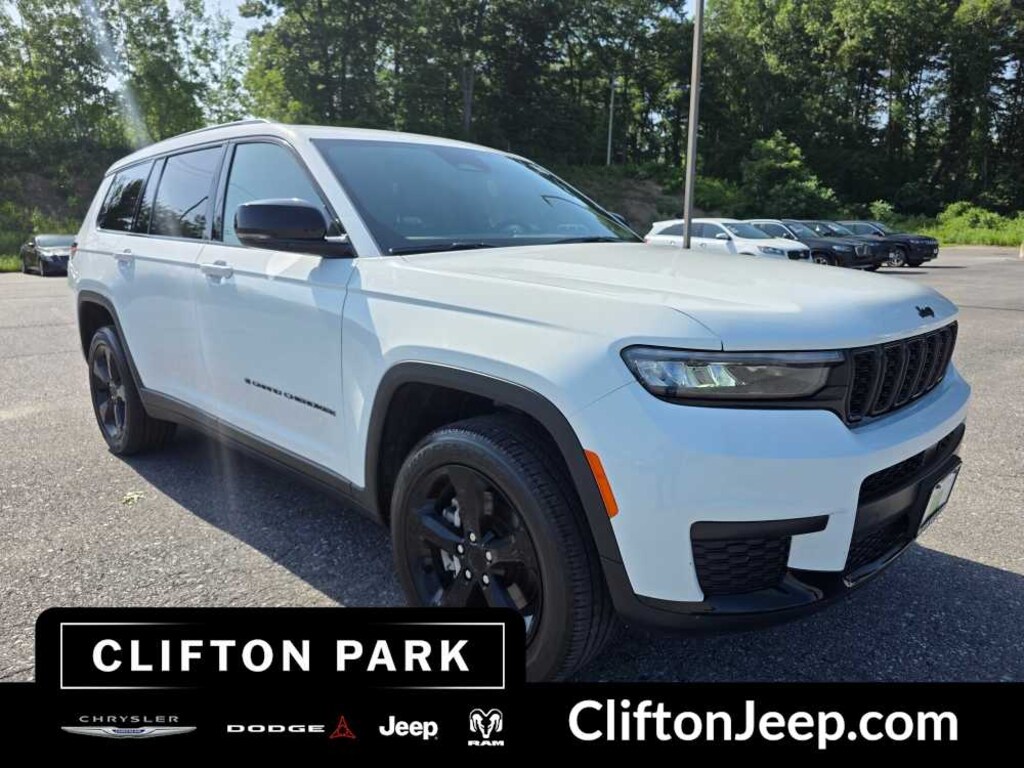 Used 2024 Jeep Grand Cherokee L Altitude X 4x4