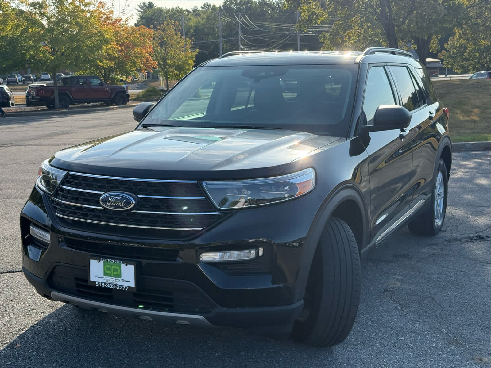 2022 Ford Explorer XLT photo 3