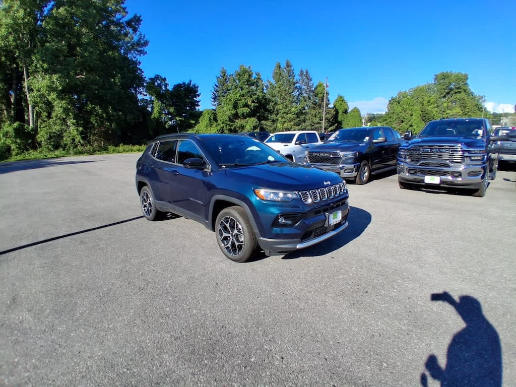 New 2026 Jeep Compass LIMITED 4X4 Sport Utility