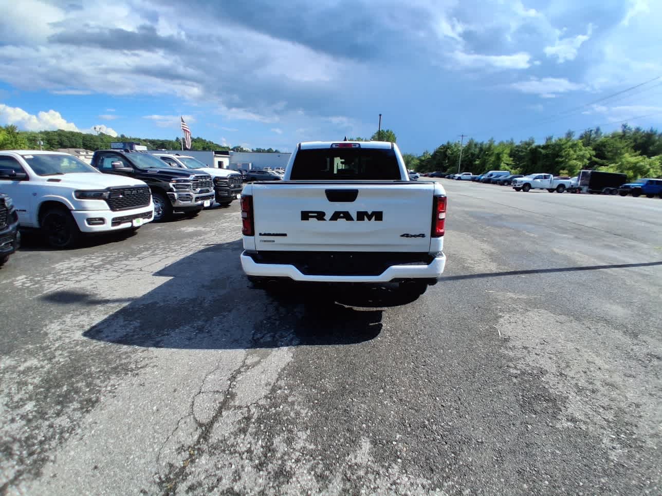 2026 RAM 1500 Laramie - Photo 5