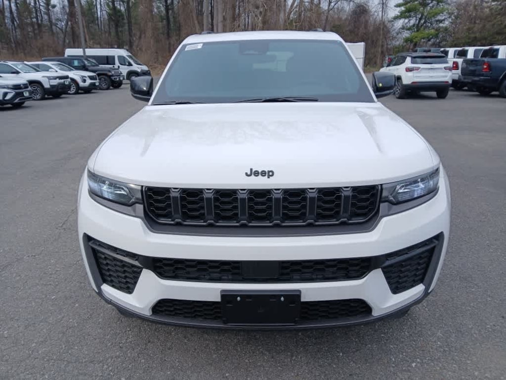New 2026 Jeep Grand Cherokee LAREDO ALTITUDE 4X4 Sport Utility