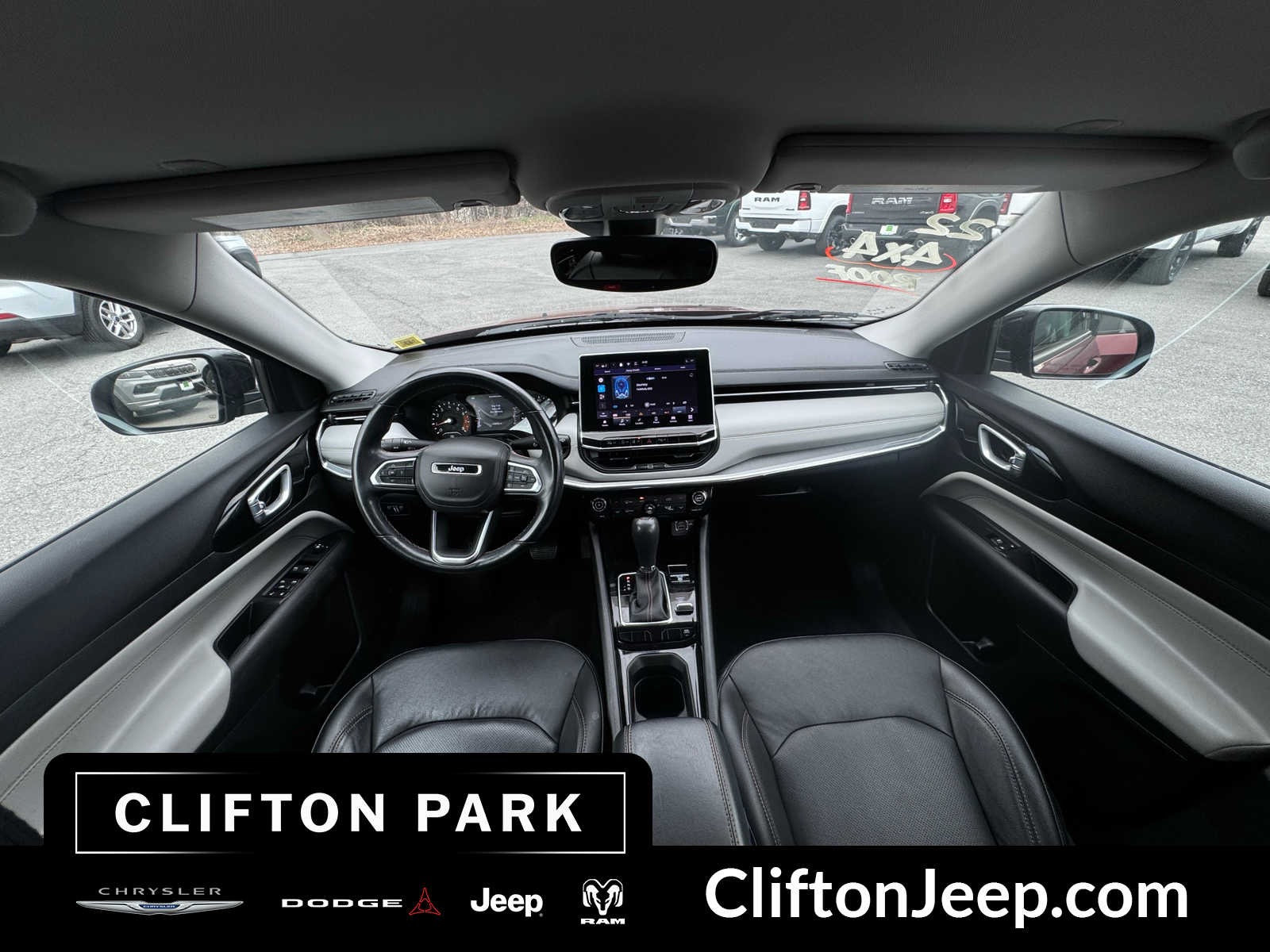 2022 Jeep Compass Limited - Photo 25