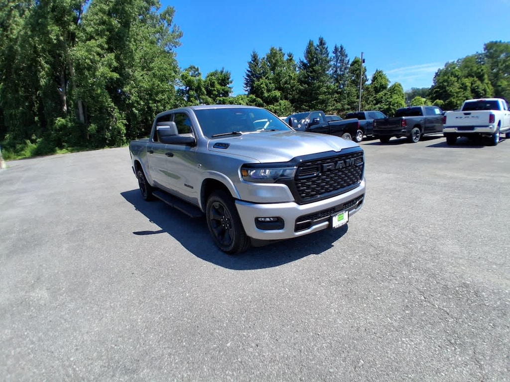 New 2026 Ram 1500 BIG HORN CREW CAB 4X4 5'7 BOX Pickup