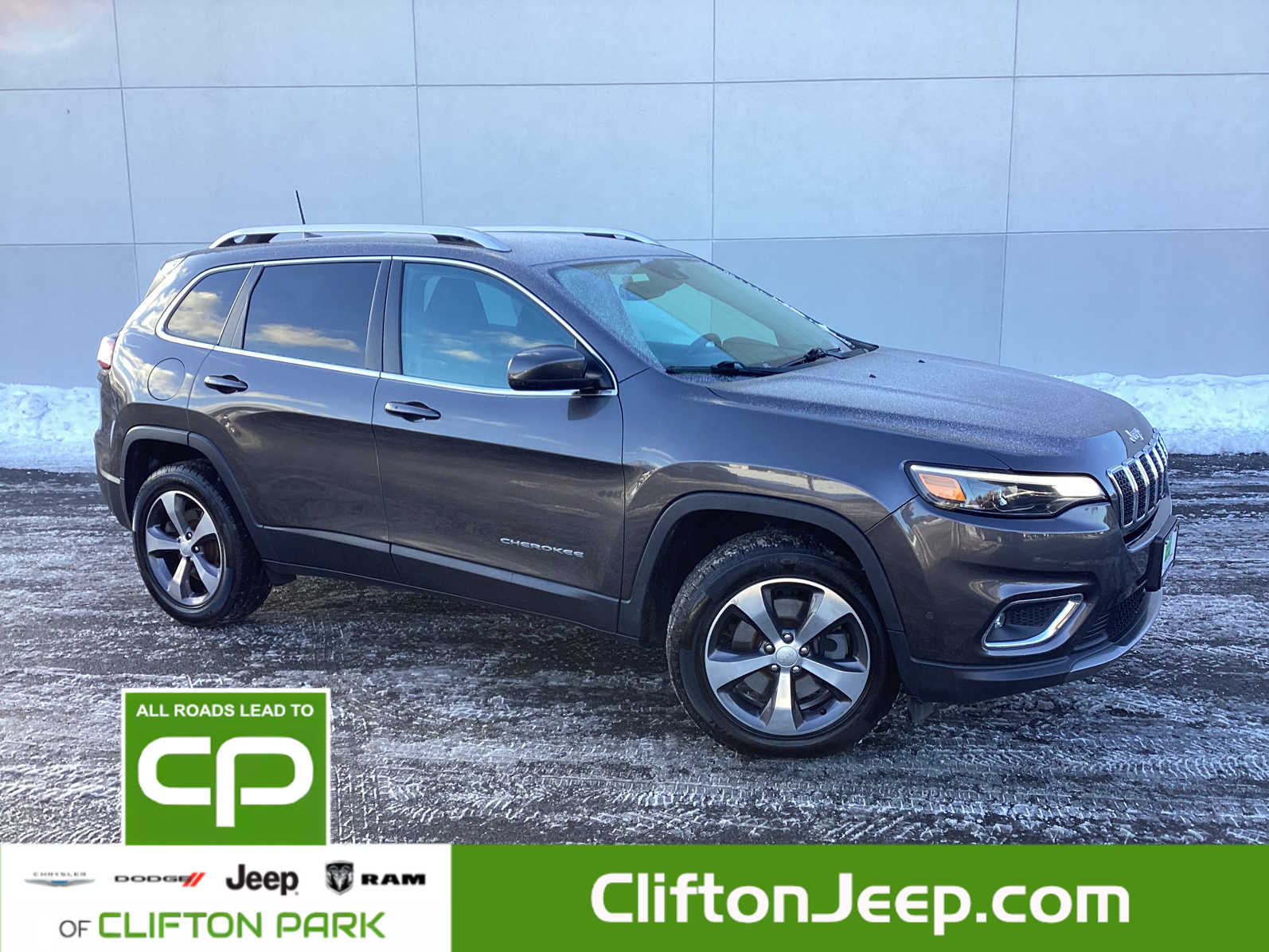 2019 Jeep Cherokee Limited's photo