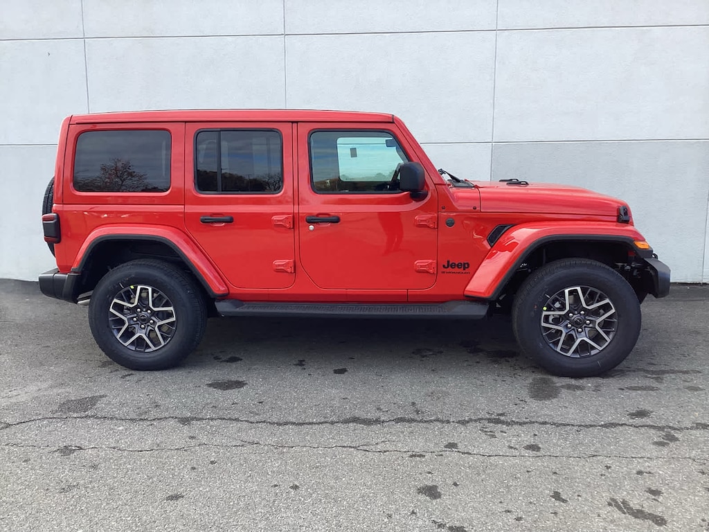 New 2026 Jeep Wrangler 4-DOOR SAHARA Sport Utility