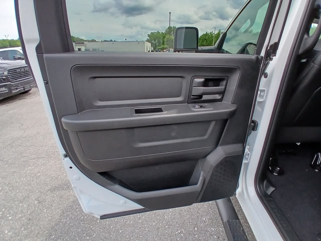 2026 RAM 2500 Tradesman - Photo 12