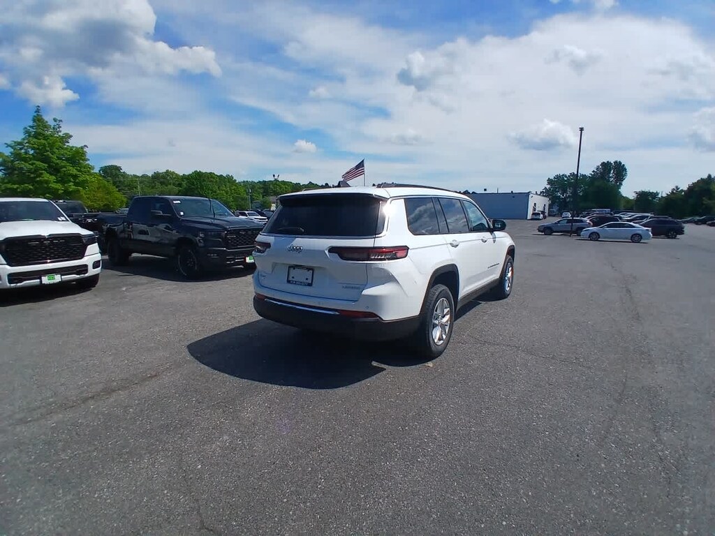 New 2026 Jeep Grand Cherokee L LAREDO X 4X4 Sport Utility