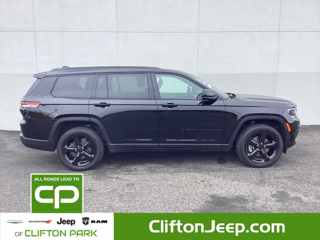 Used 2023 Jeep Grand Cherokee L Altitude 4x4