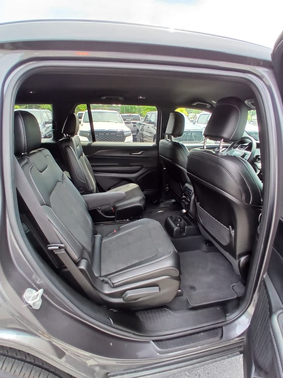 2025 Jeep Grand Cherokee L Altitude - Photo 15