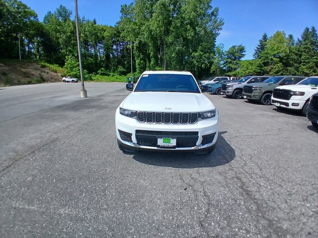 New 2026 Jeep Grand Cherokee L LAREDO X 4X4 Sport Utility