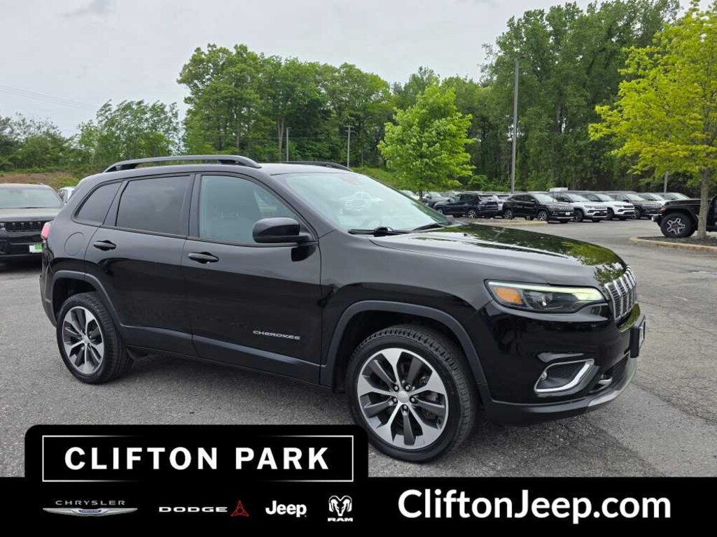 Used 2022 Jeep Cherokee Limited 4x4
