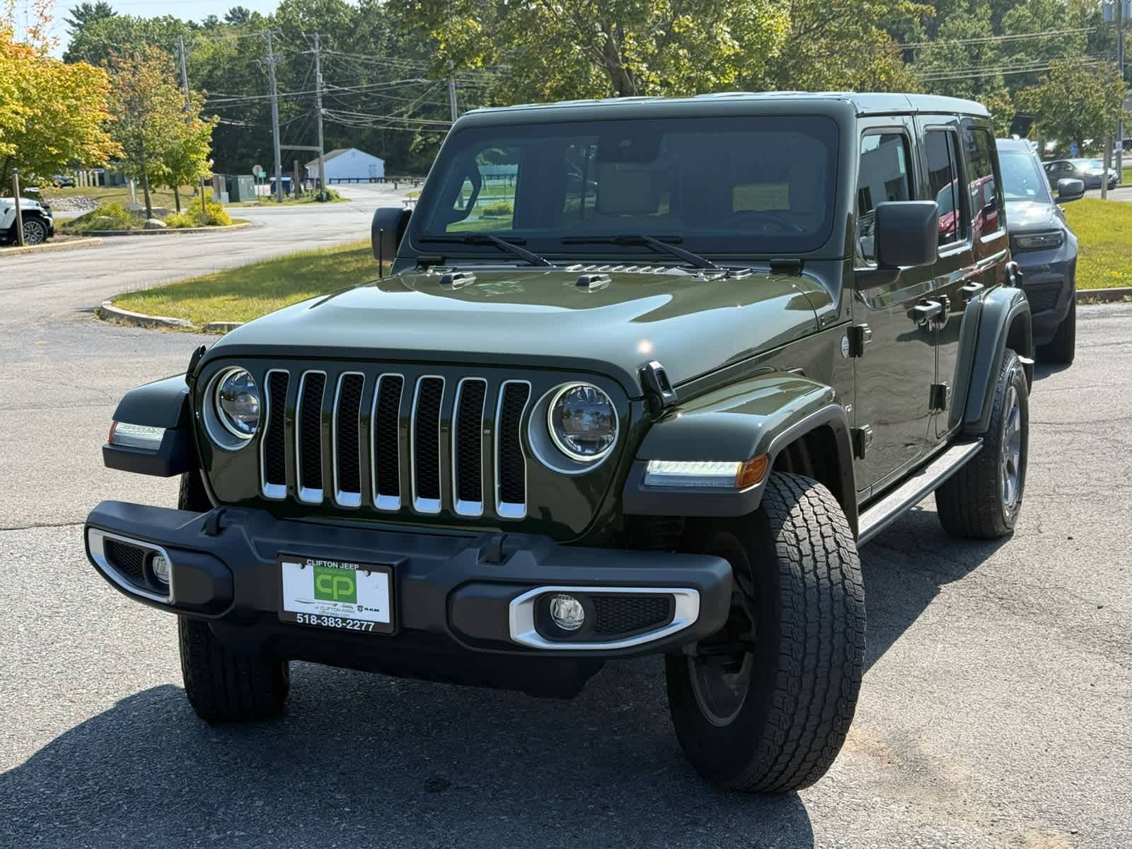 2023 Jeep Wrangler Sahara photo 3