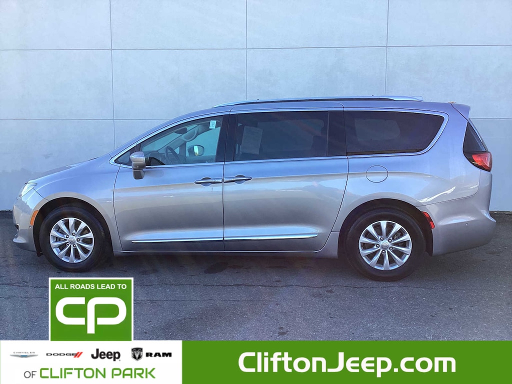 Used 2019 Chrysler Pacifica Touring L FWD