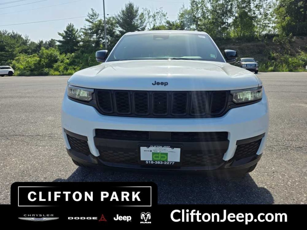 Used 2024 Jeep Grand Cherokee L Altitude X 4x4