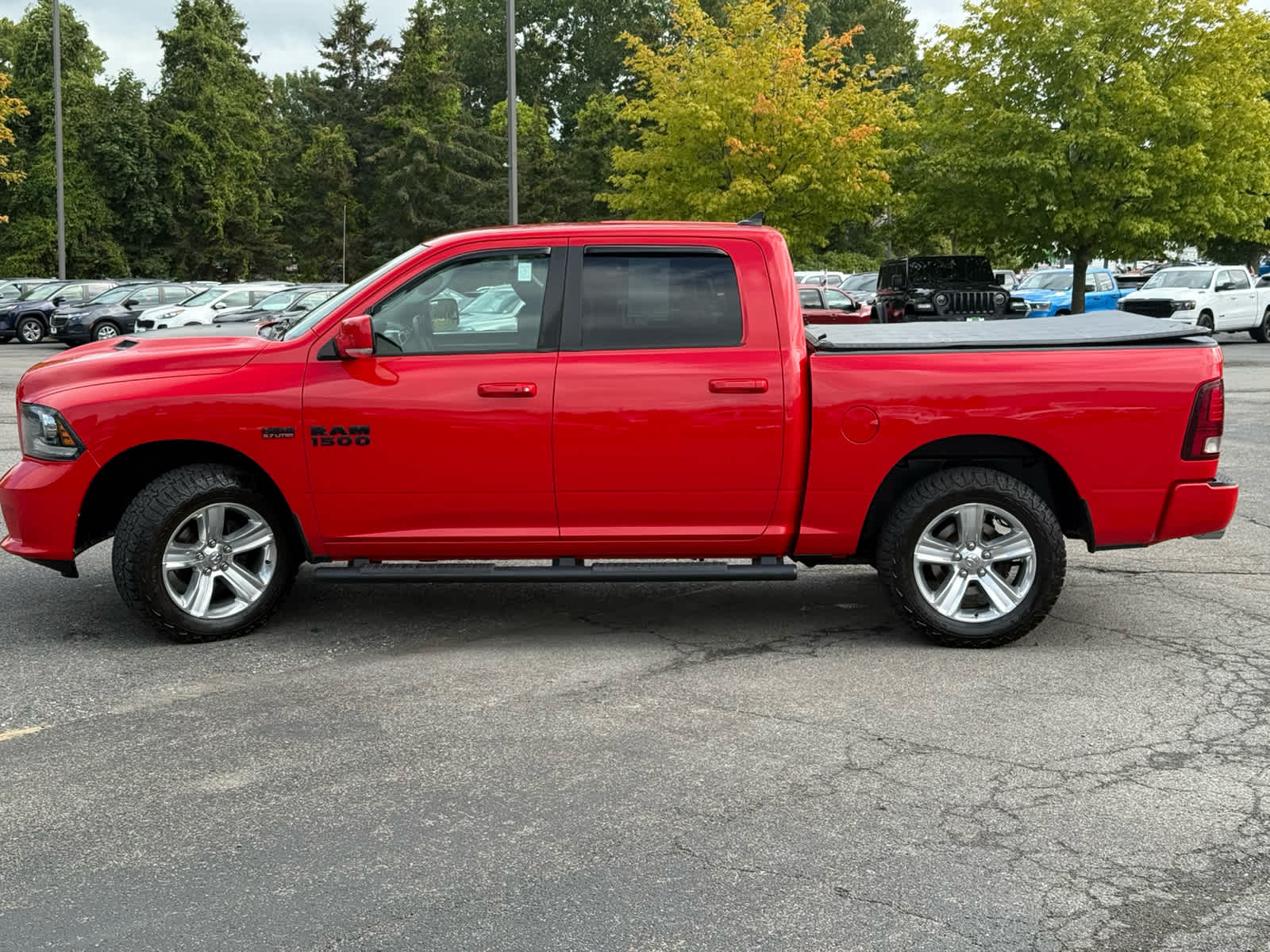 2016 Ram 1500 Sport photo 2