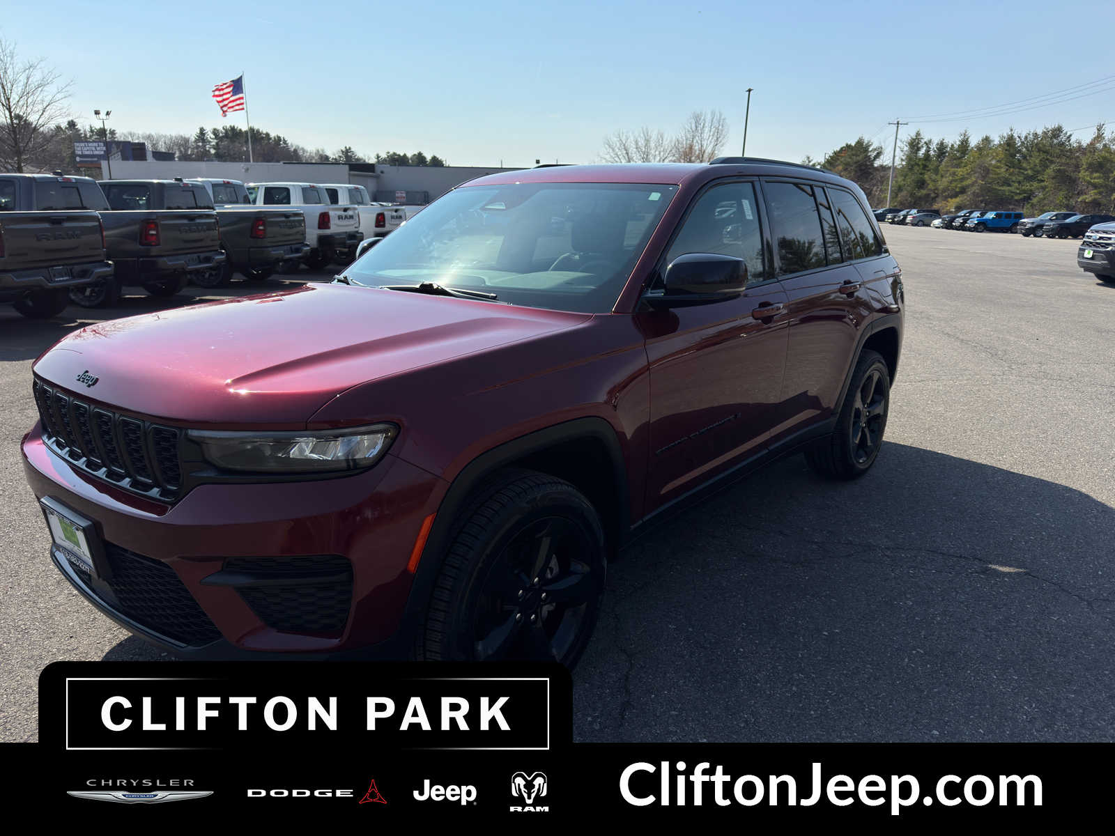 2023 Jeep Grand Cherokee Altitude 4x4's photo