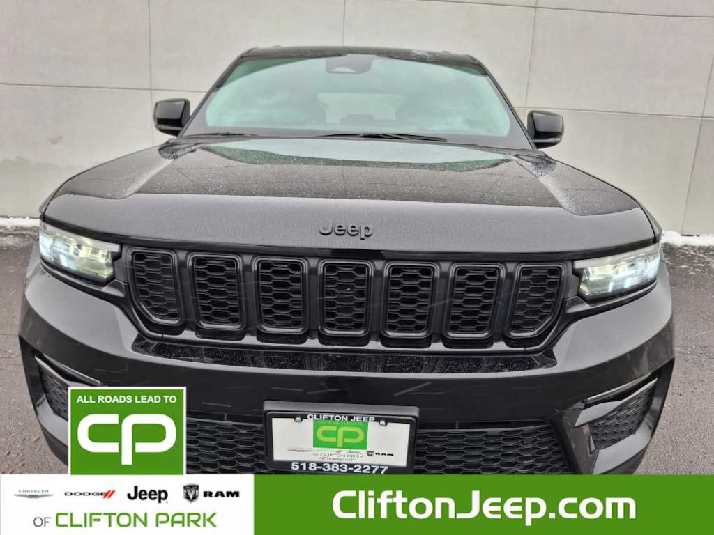 Used 2023 Jeep Grand Cherokee Limited 4x4