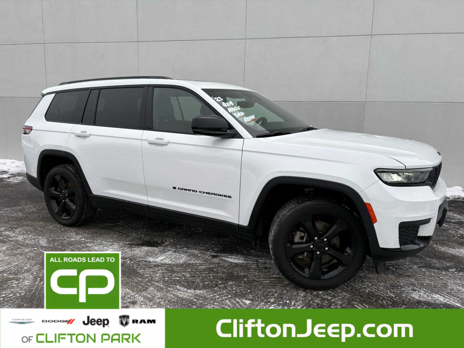 2023 Jeep Grand Cherokee L Altitude's photo
