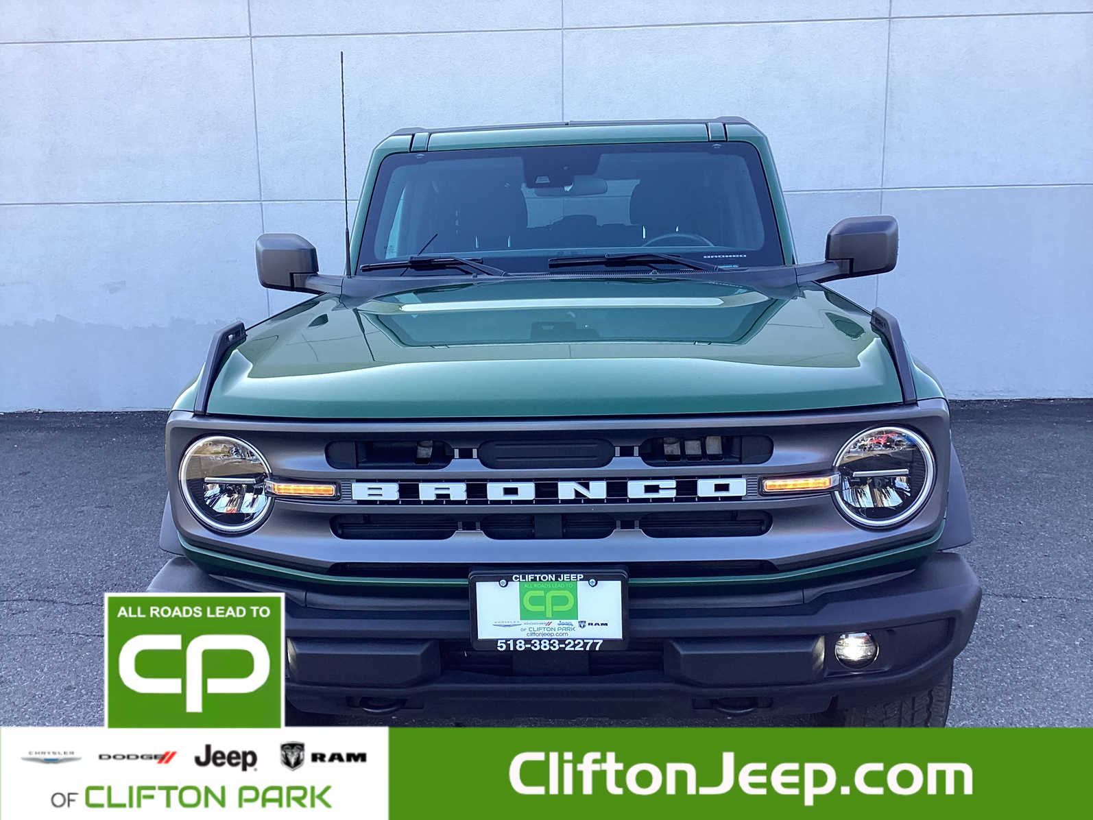 2022 Ford Bronco Base Big Bend Black Diamond Outer Banks photo 2