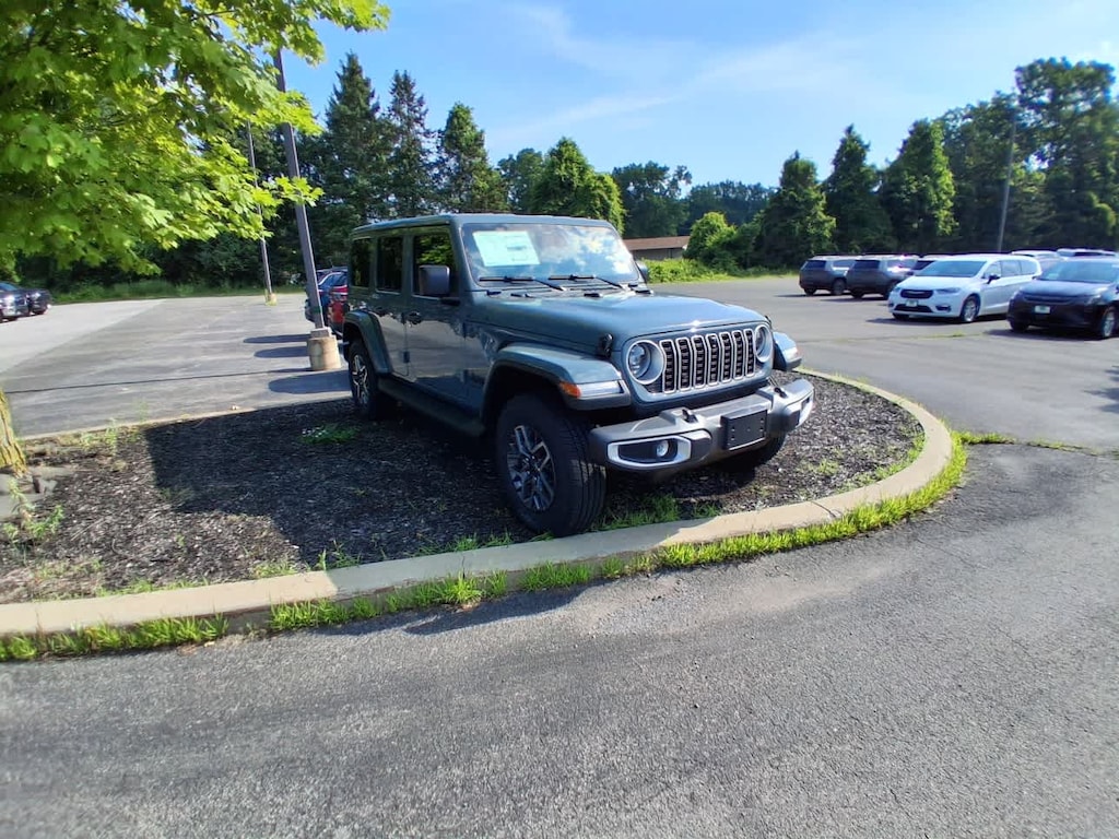 New 2026 Jeep Wrangler 4-DOOR SAHARA Sport Utility