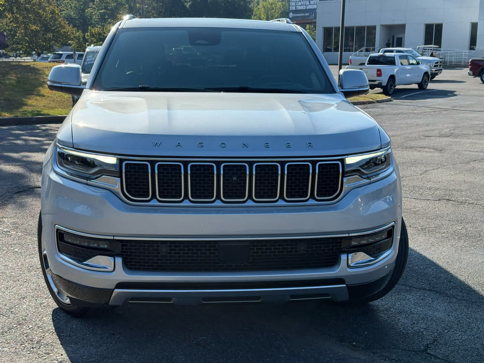 2022 Jeep Wagoneer Series III photo 2