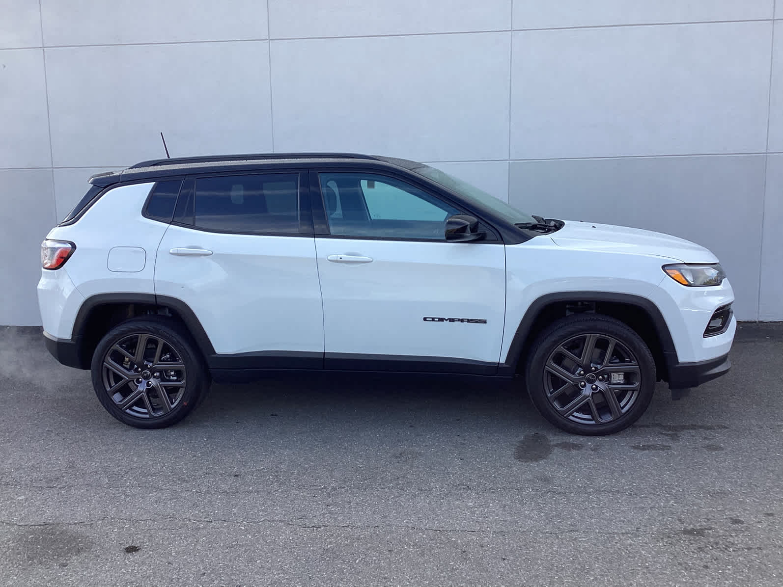 2026 Jeep Compass Limited Altitude photo 2