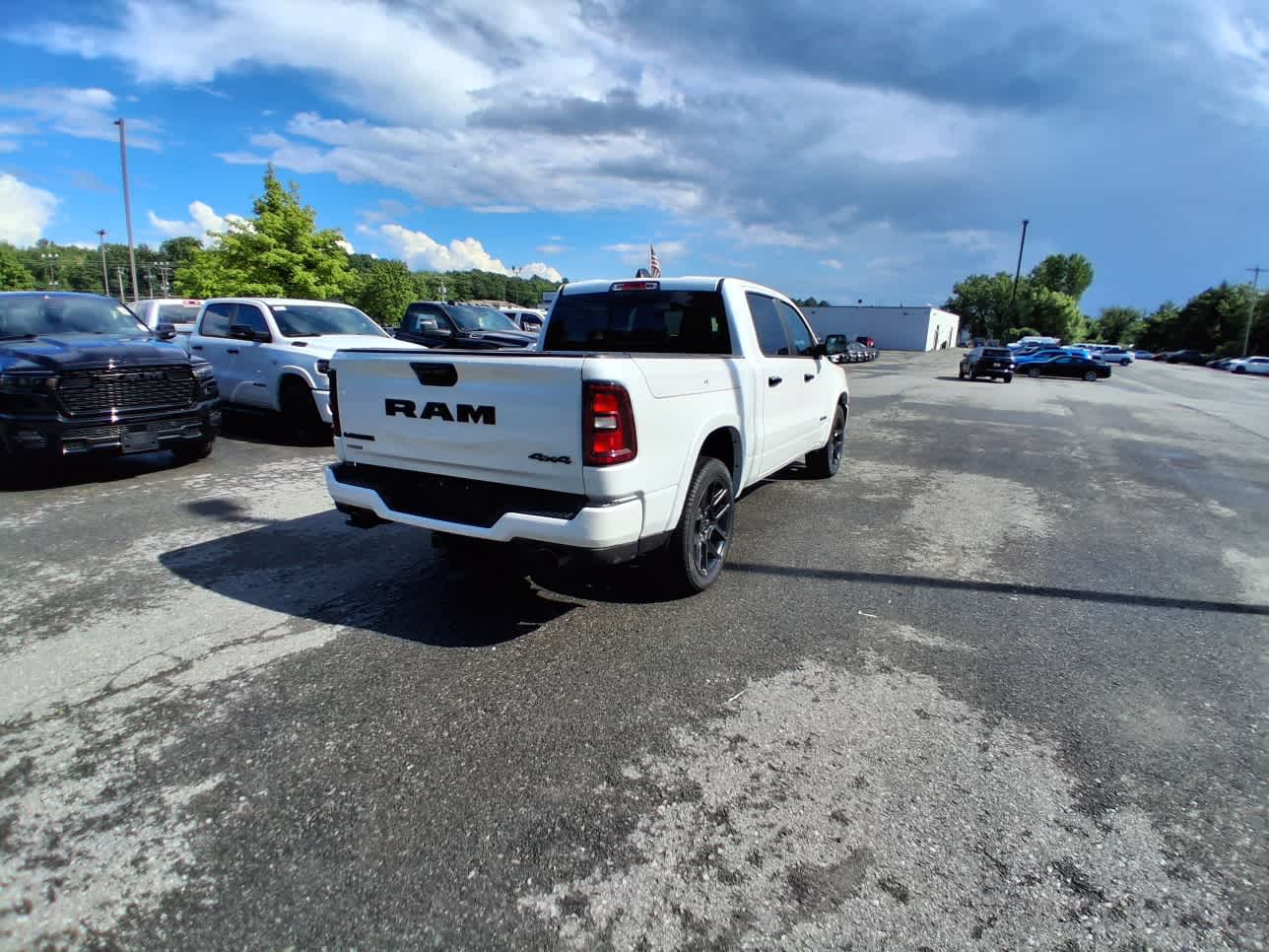 2026 RAM 1500 Laramie - Photo 4