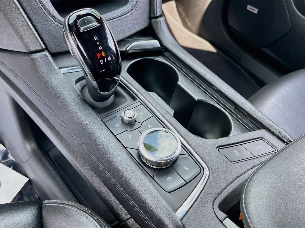 2023 Cadillac XT6 Sport - Photo 17