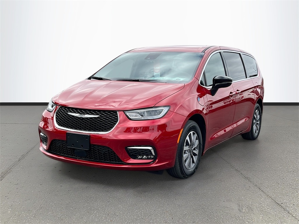 New 2025 Chrysler Pacifica Hybrid PACIFICA PLUG-IN HYBRID SELECT Passenger Van