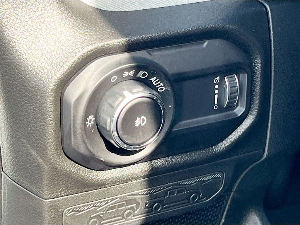 2026 Jeep Wrangler 2-Door Willys - Photo 10