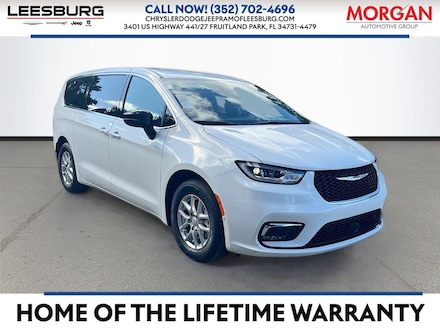 2026 Chrysler Pacifica SELECT Passenger Van