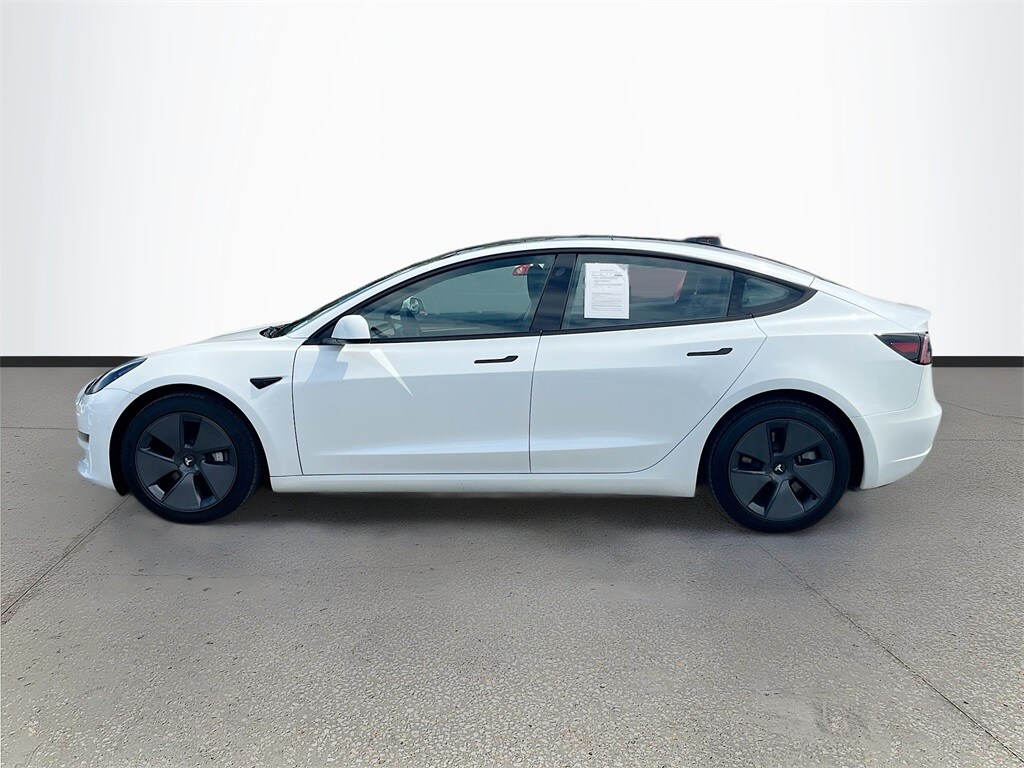 2022 Tesla Model 3 photo 3