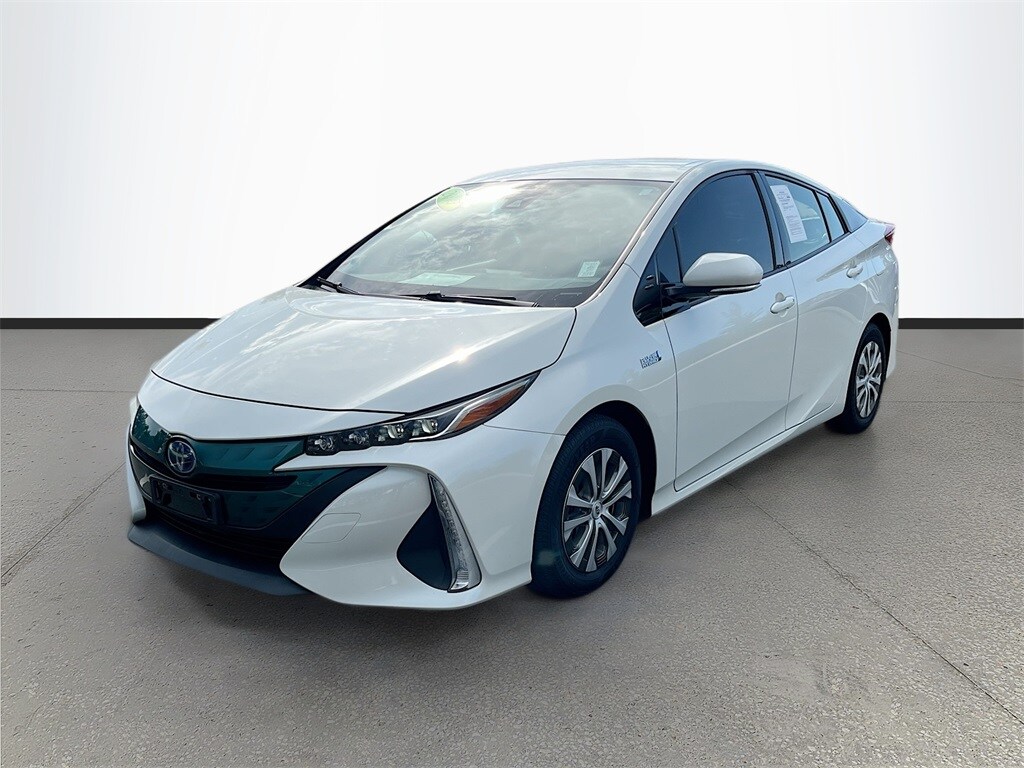 2017 Toyota Prius Prime Premium photo 3