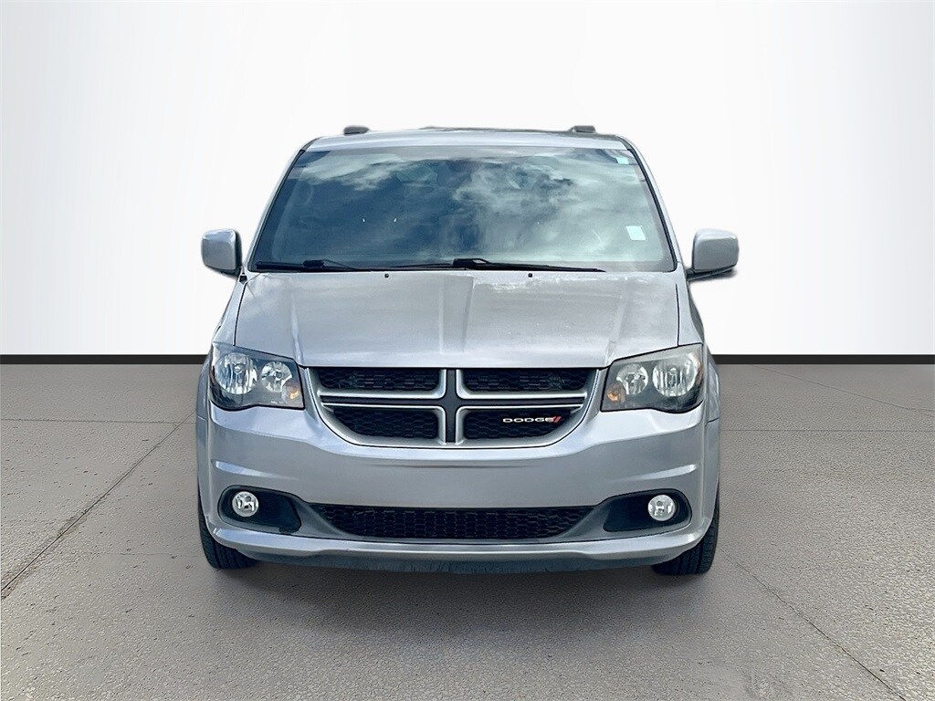 2018 Dodge Grand Caravan GT photo 2