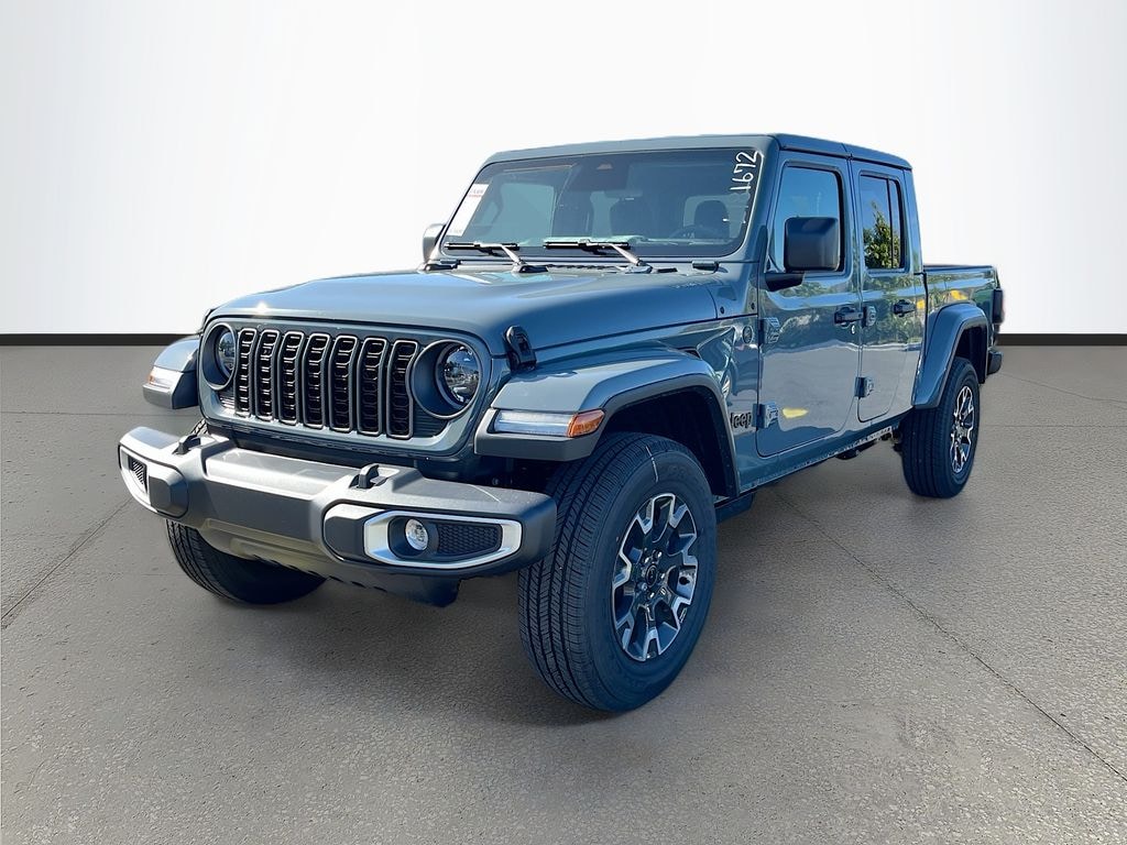 New 2026 Jeep Gladiator SAHARA 4X4 Pickup