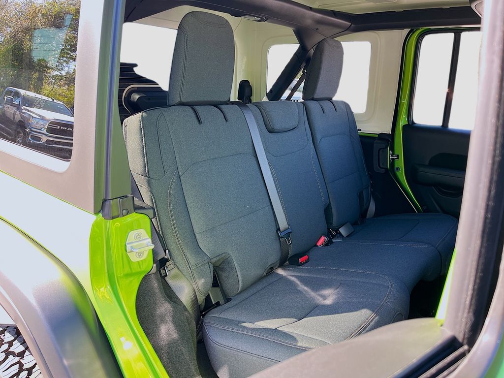 2026 Jeep Wrangler 4-Door Willys - Photo 27